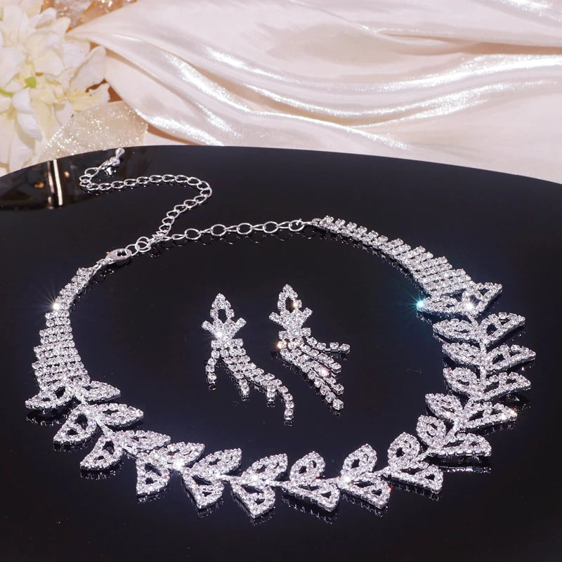 Sparkling Rhinestone Necklace Earrings Set for Women Silver Color Elegant Crystal Choker Necklace Bridal Wedding Jewelry Set