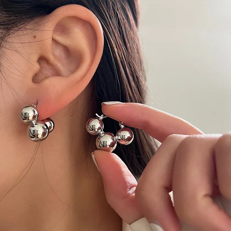 Metal Ball Earrings European And American Style Personalized Fashion Stud Earrings Ladies Girls Travel Wedding Accessories 2024