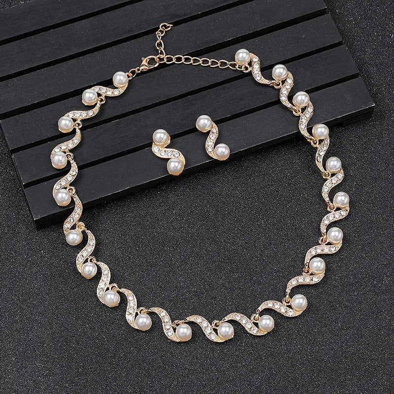 Pearl Necklace Earrings Two-piece Female Wedding Necklace Set Alloy