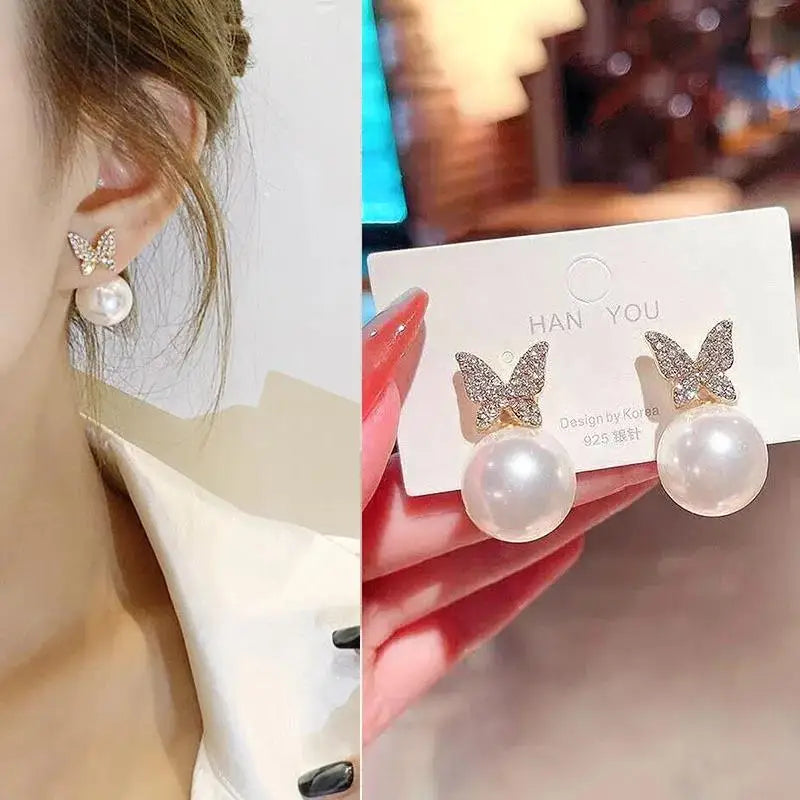 Fashion Gold Color Claws Stud Earrings with Crystal Rhinestone Design Unusual Earrings Versatile Accessories Women 2024 Jewelry