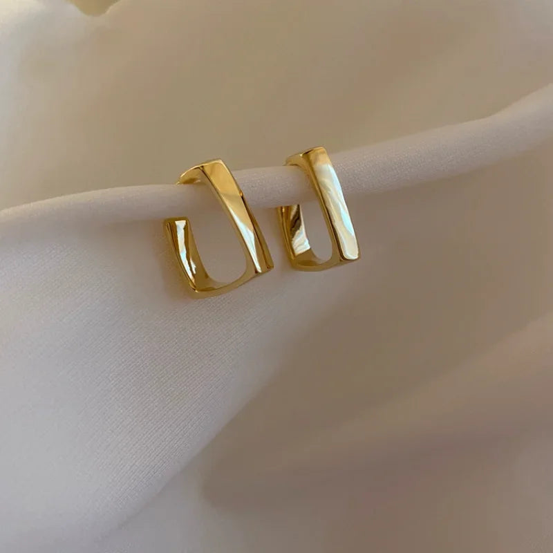 New Geometric Metal Earrings Women's Irregular Big Square Earrings Femme Hoop Earrings Fashion Jewelry Gift Pendientes 2024