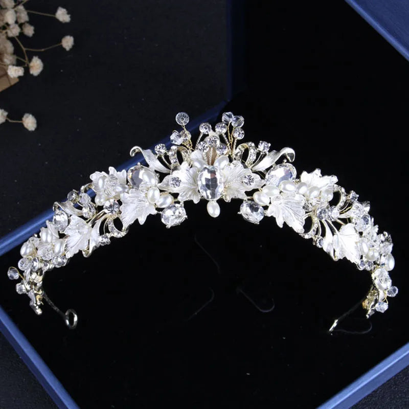 Itacazzo Bridal Headwear Set Crown Necklace Earrings Four Piece Classic Tiaras Suitable for Women's Wedding and Birthday Parties