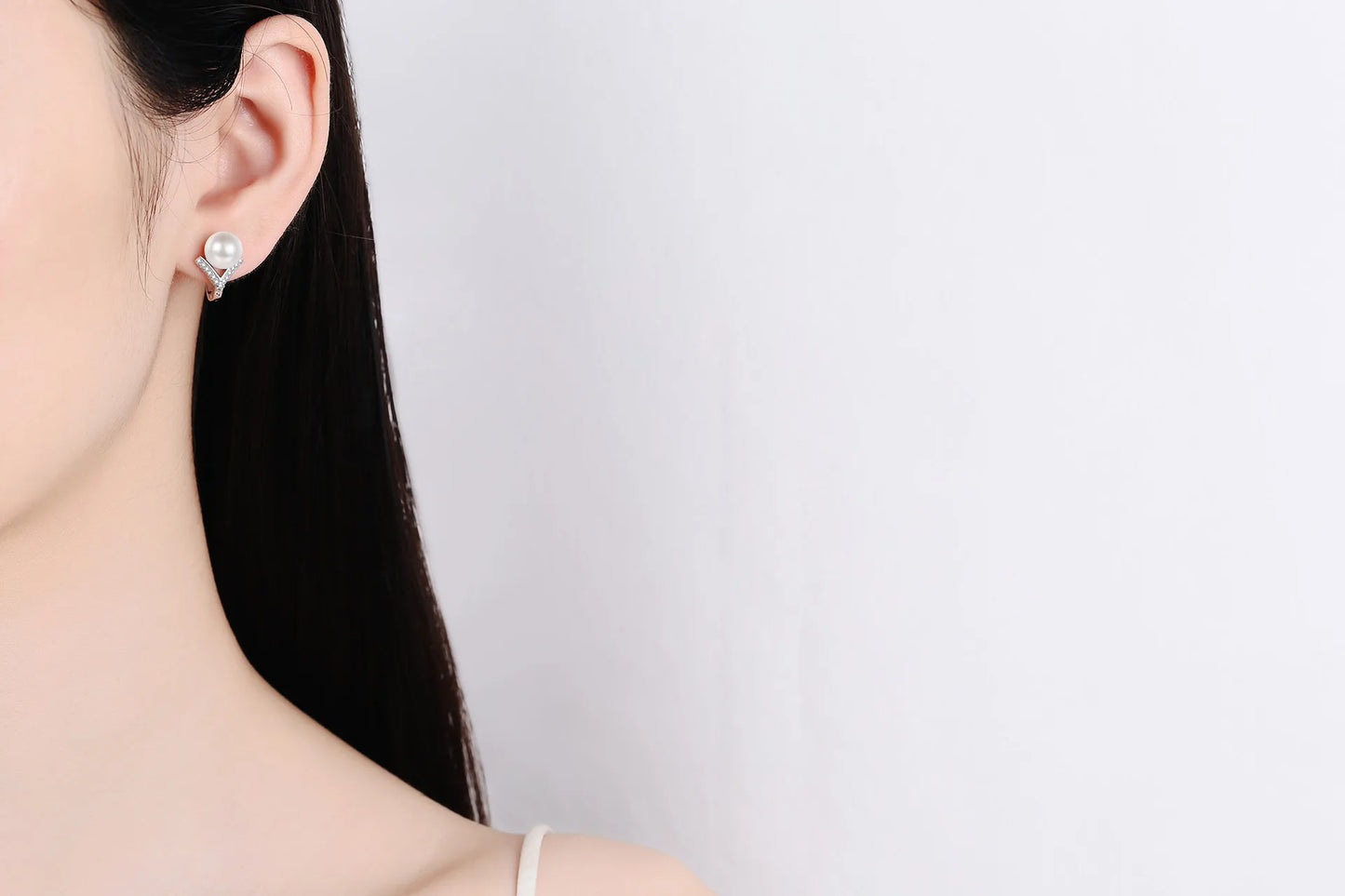 S925 Pure Silver Natural Freshwater 8mm Pearl Moissanite Party Earrings for Women