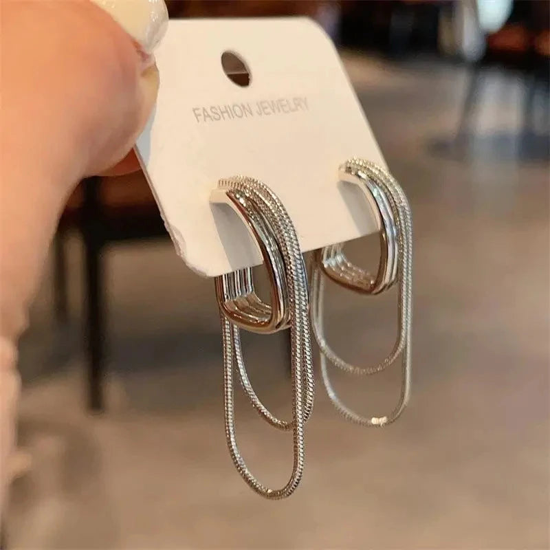 Feminine Temperament Metal Tassel Geometric Earrings 2024 New Design Jewelry Wedding Party Luxury Accessories for Women‘s Gift